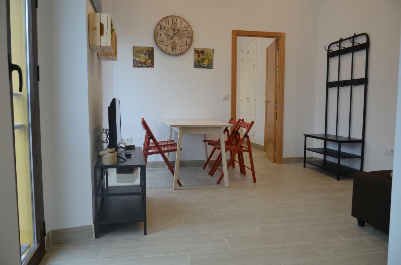 Apartamento Faustino Alvarez Sevilla Bagian luar foto
