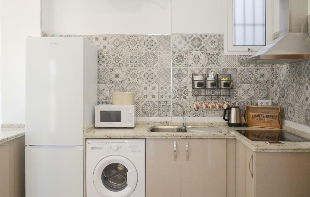 Apartamento Faustino Alvarez Sevilla Bagian luar foto